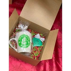 Grinch gift set | Grinchmasblend coffee mug and matching ornament | Gift Ready